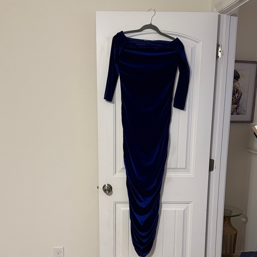 Missguided Royal Blue Velvet Long Sleeve Dress